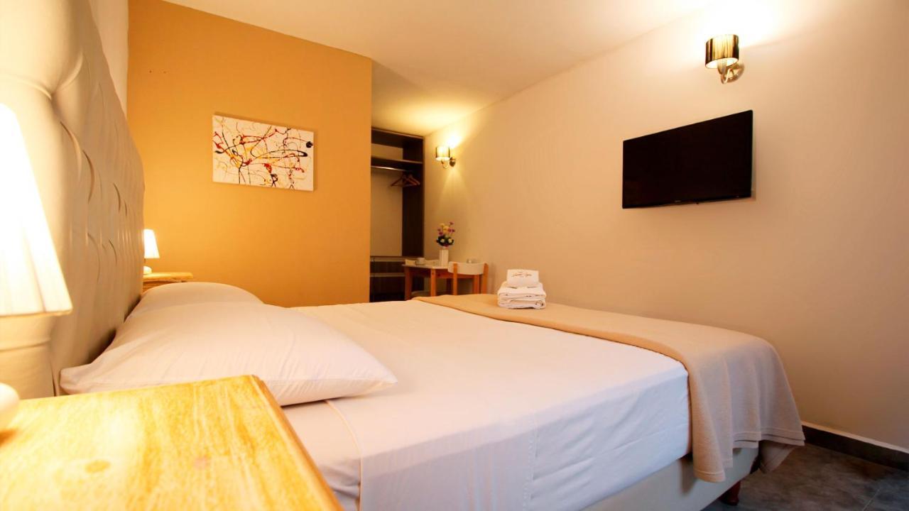 Aparthotel Puerto Tigre Esterno foto